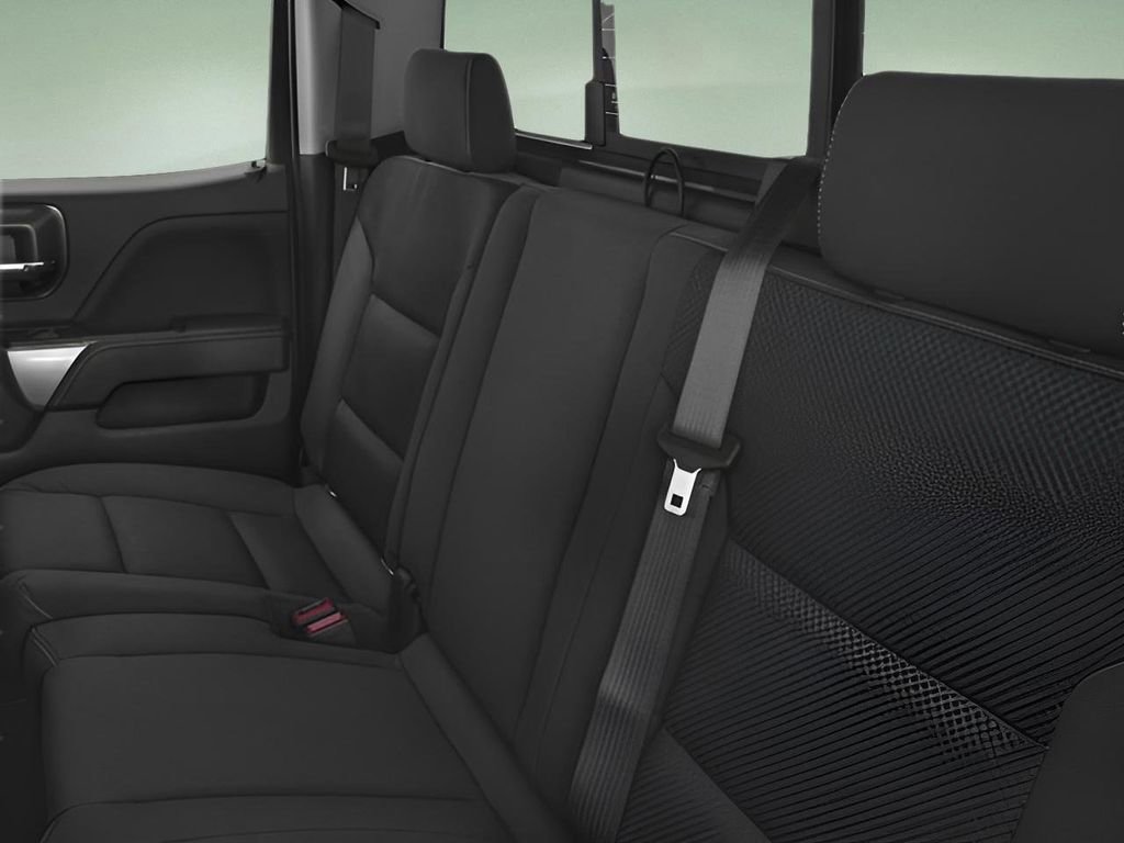 Used 2018 Chevrolet Silverado 1500 LT w/ All Star Edition image 15