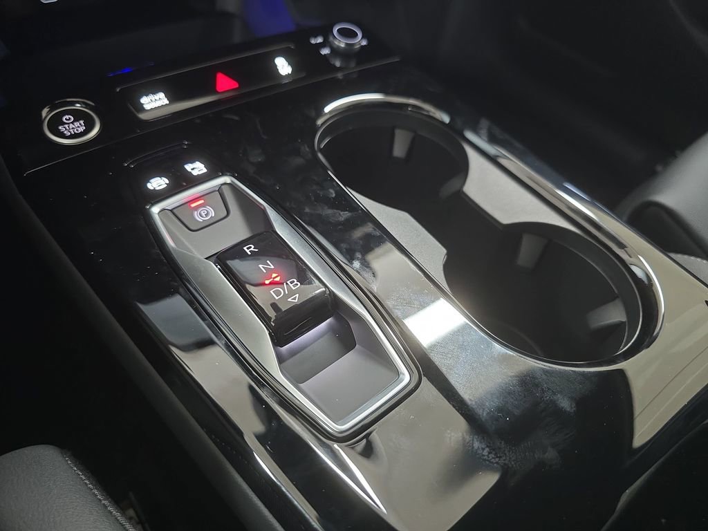 New 2027 Audi Q6 e-tron Premium Plus AWD/4WD image 13