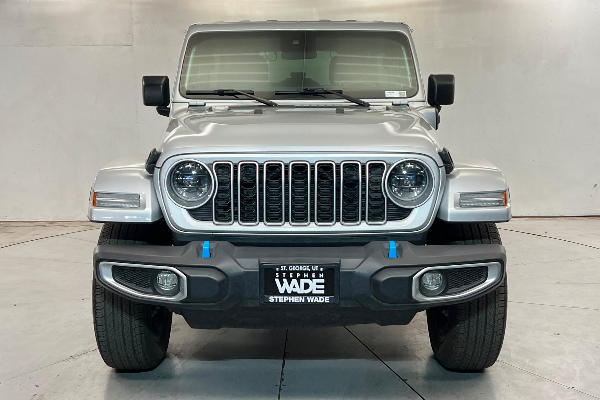 Used 2024 Jeep Wrangler Unlimited Sahara AWD/4WD image 8