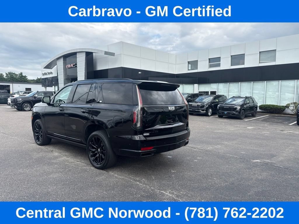 Used 2024 Cadillac Escalade Sport Platinum w/ LPO, ONYX Package AWD/4WD image 3