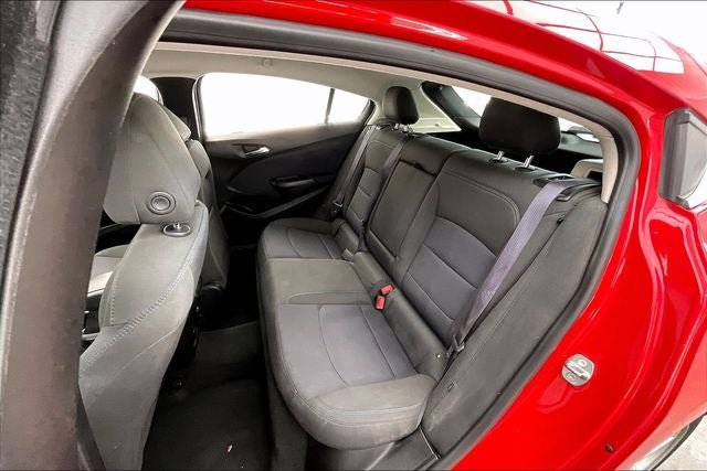Used 2017 Chevrolet Cruze LT w/ Convenience Package FWD image 19