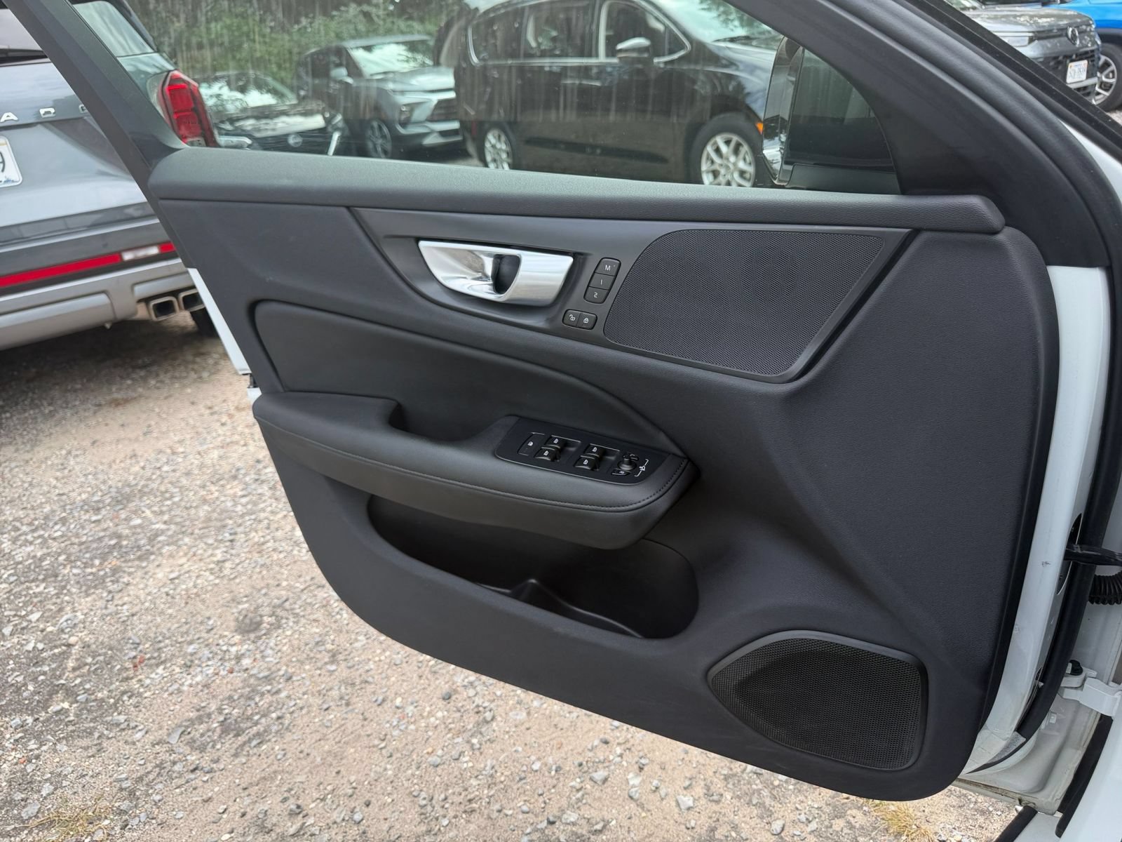 Used 2025 Volvo S60 B5 Core AWD/4WD image 18