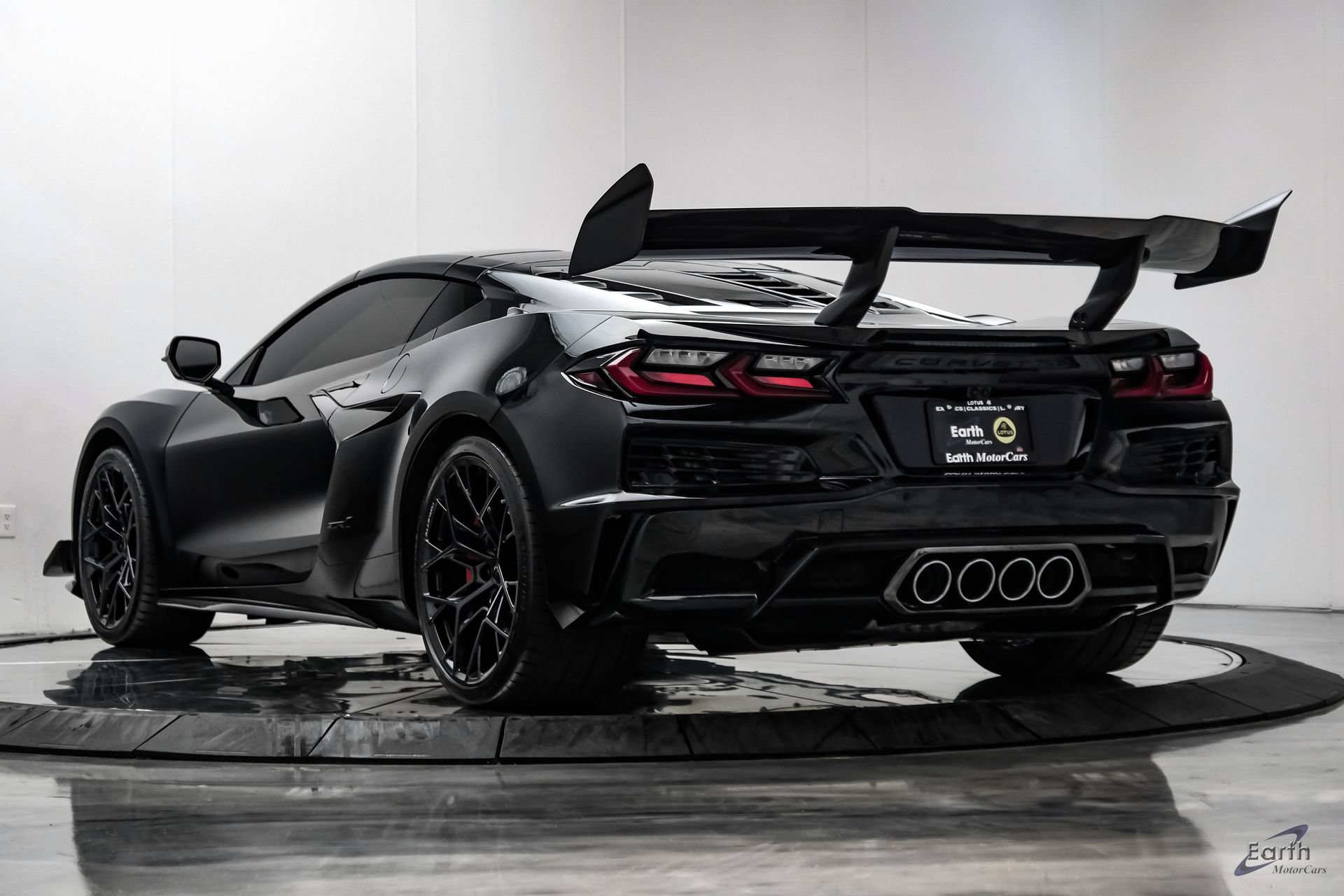 Used 2026 Chevrolet Corvette ZR1 w/ ZR1 Carbon Fiber Aero Package RWD image 14