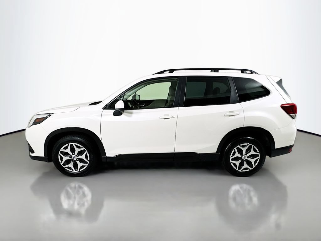 Used 2022 Subaru Forester Premium AWD/4WD image 8