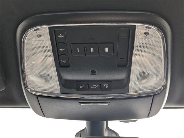 Used 2019 Dodge Durango R/T image 25