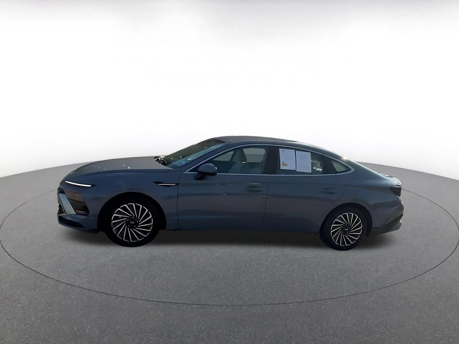 Used 2025 Hyundai Sonata SEL FWD image 8