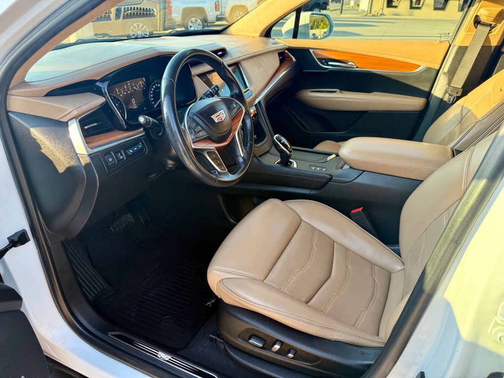Used 2018 Cadillac XT5 Platinum image 14