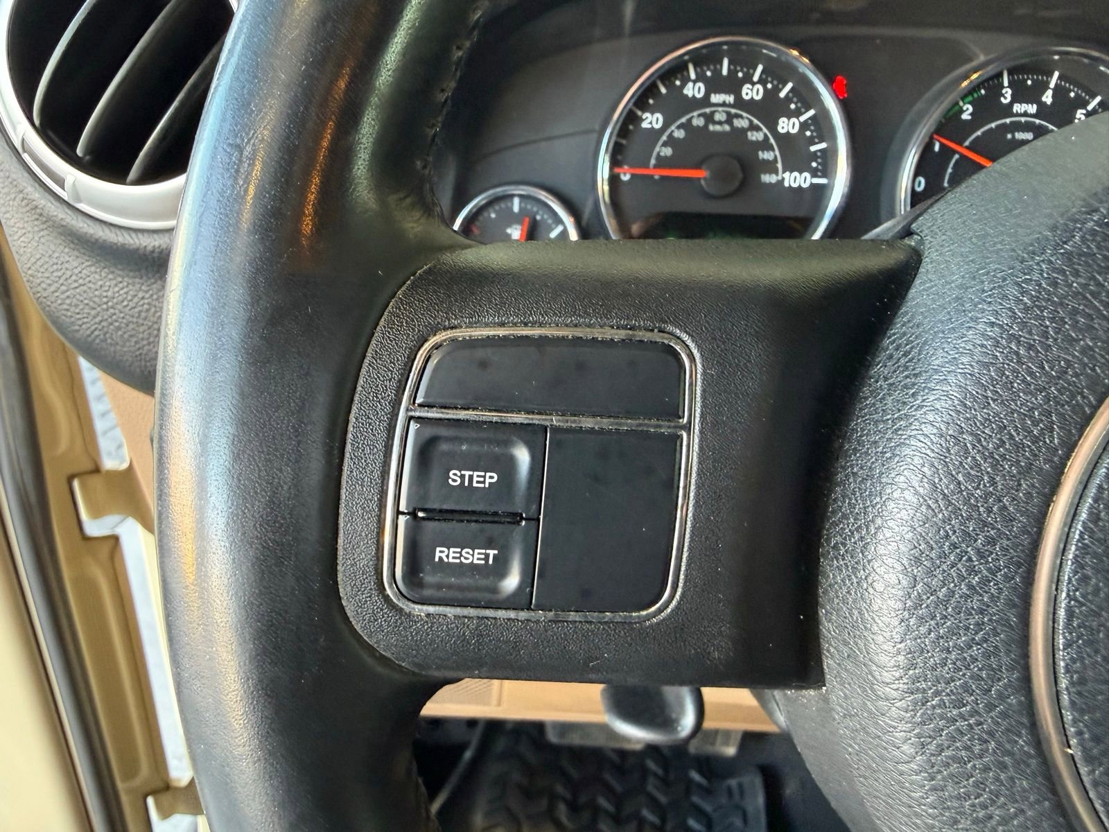 Used 2011 Jeep Wrangler Rubicon w/ PWR Convenience Group image 18