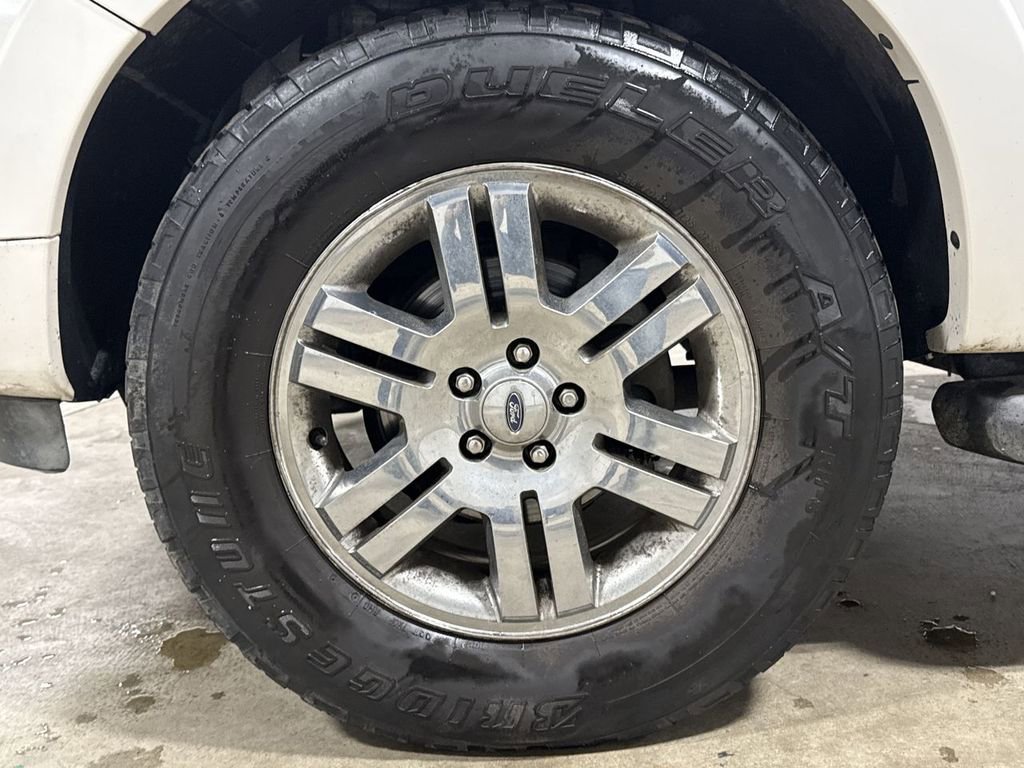 Used 2010 Ford Explorer Limited image 28