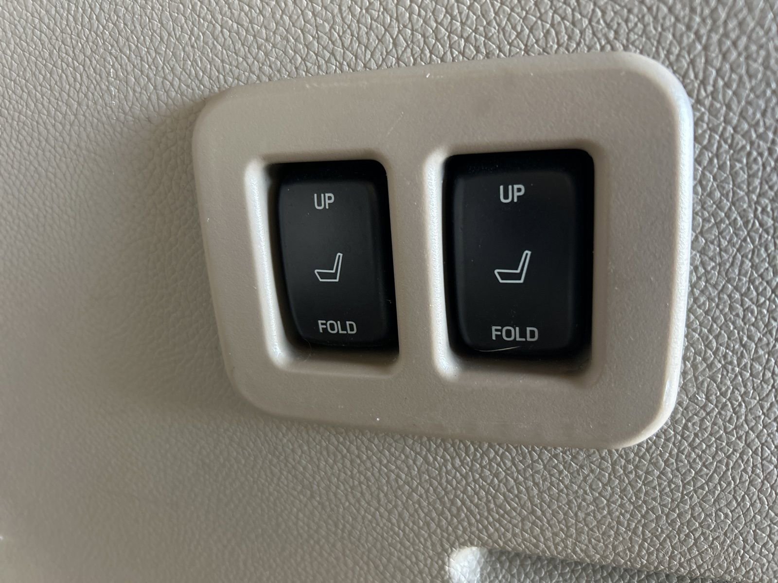 Used 2013 Ford Expedition EL Limited image 12