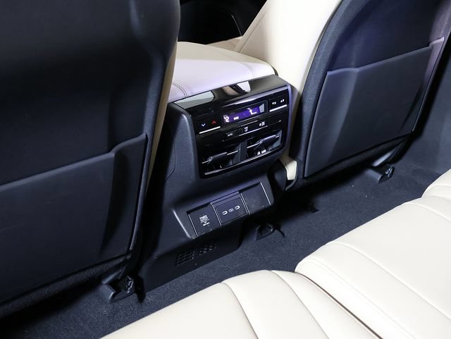 Certified 2026 Acura MDX SH-AWD image 16