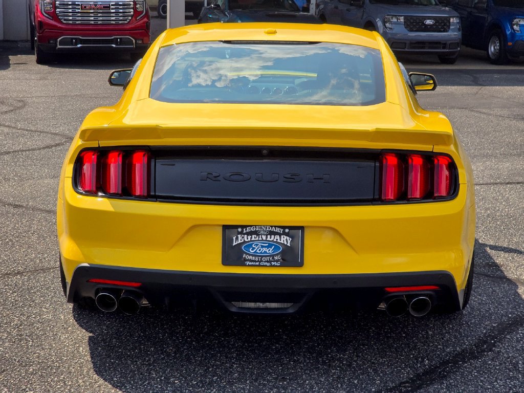 Used 2017 Ford Mustang GT Premium w/ GT Performance Package RWD image 24