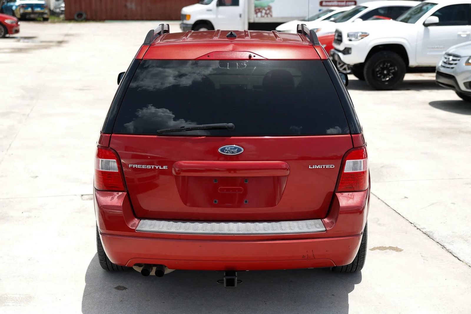 Used 2007 Ford Freestyle Limited FWD image 4