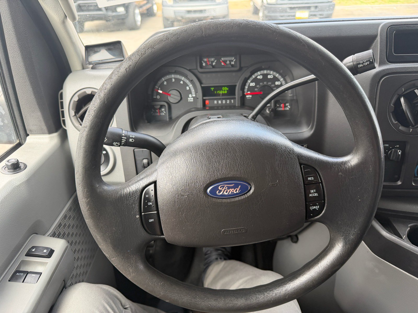 Used 2013 Ford E-150 and Econoline 150 w/ PWR Group RWD image 21