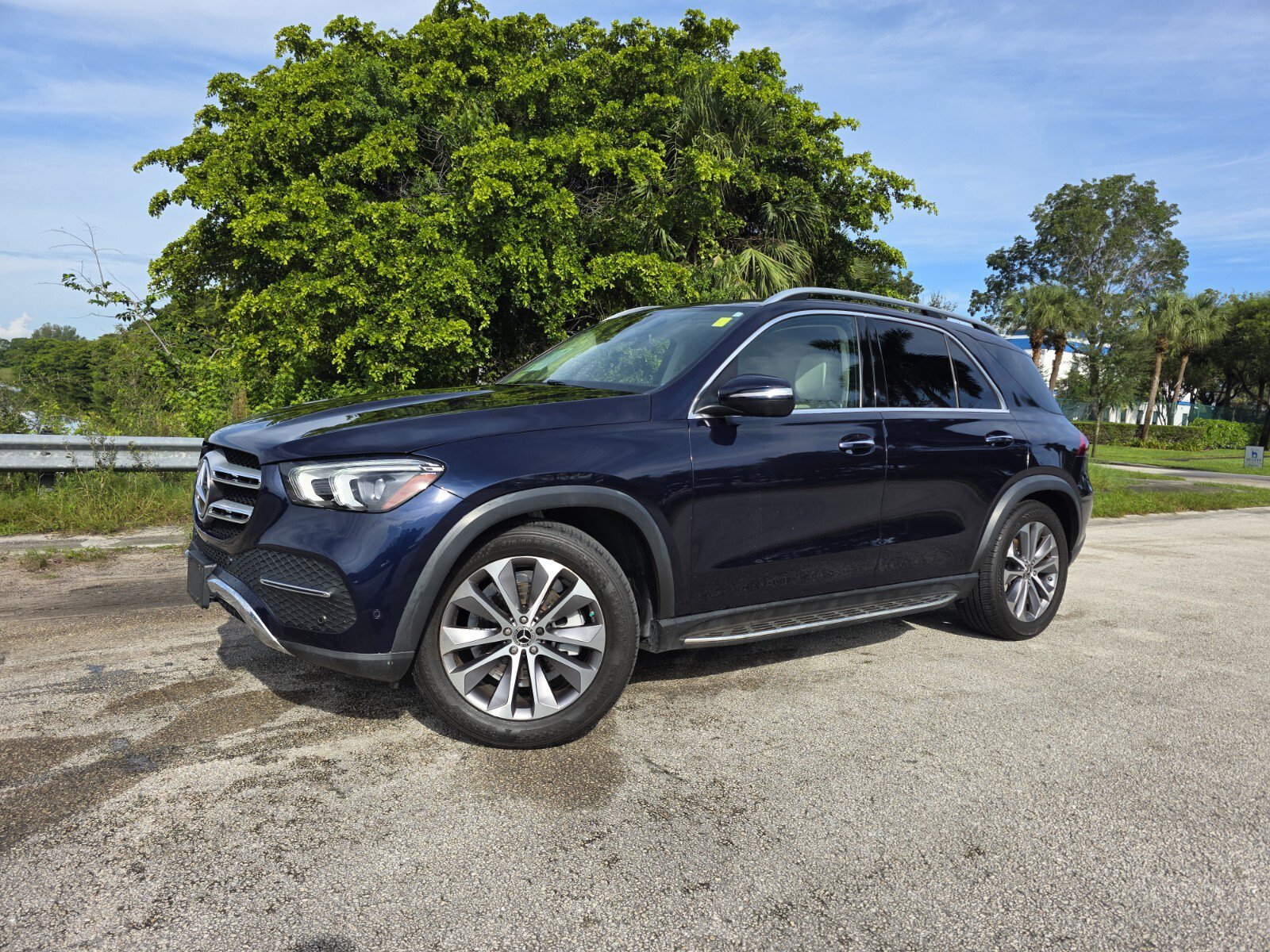 Used 2022 Mercedes-Benz GLE 350 4MATIC image 1