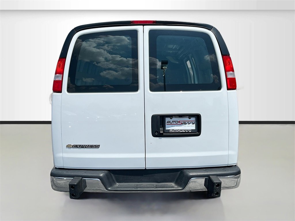 Used 2024 Chevrolet Express 2500 Work Van w/ Driver Convenience Package image 6