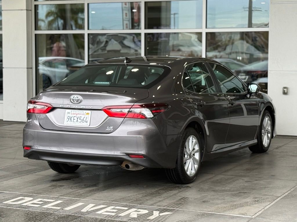 Used 2024 Toyota Camry LE image 12