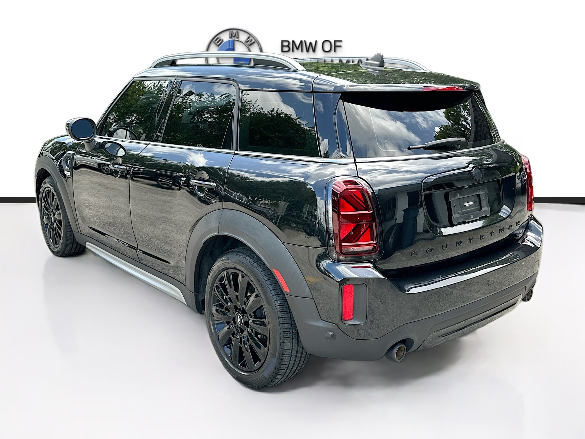 Used 2024 MINI Cooper Countryman S w/ Premium Package FWD image 5