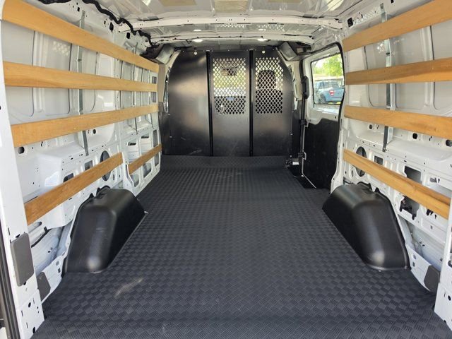 Used 2025 Ford Transit 250 Low Roof w/ Exterior Upgrade Package RWD image 8