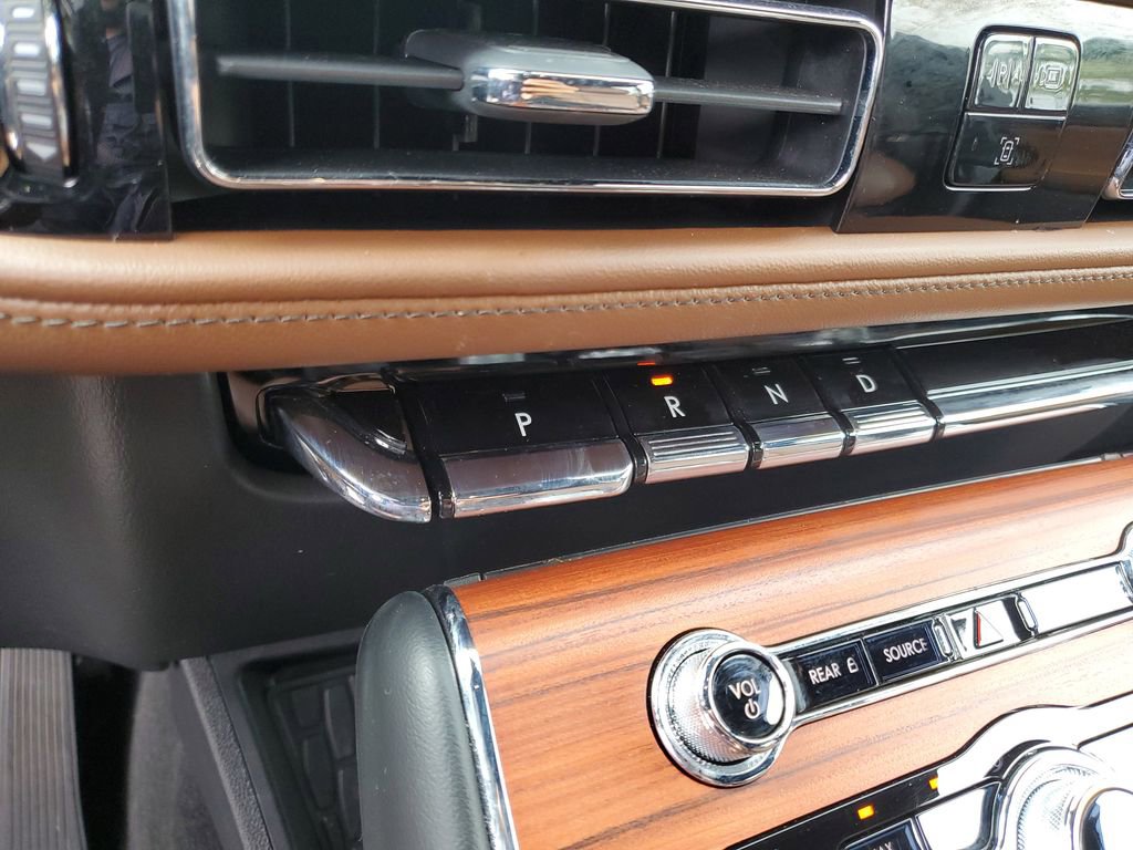 Used 2024 Lincoln Aviator Reserve w/ Equipment Group 201A image 29