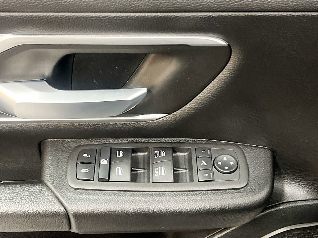 Used 2021 RAM 1500 Big Horn image 18