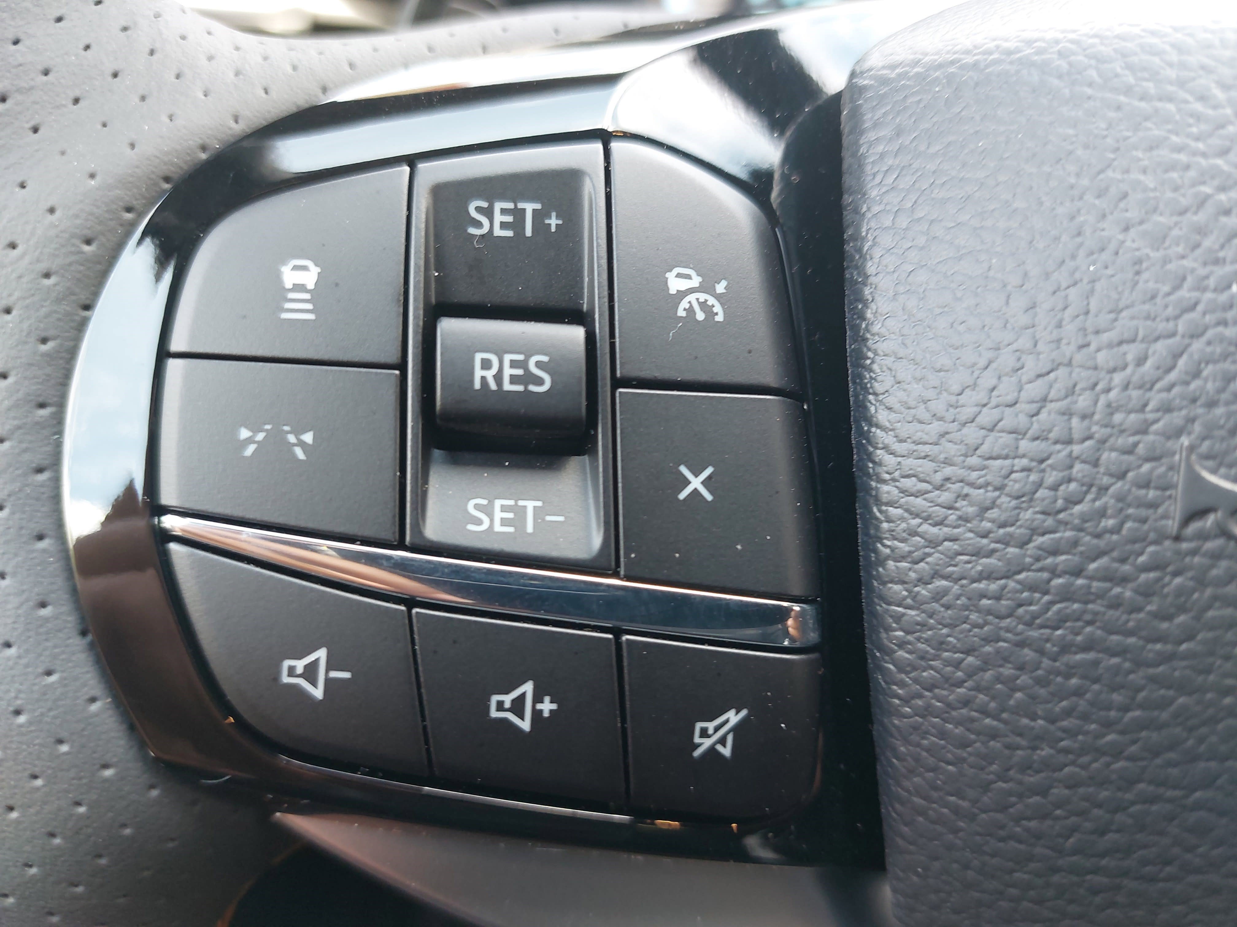 New 2026 Ford Explorer Tremor AWD/4WD image 17