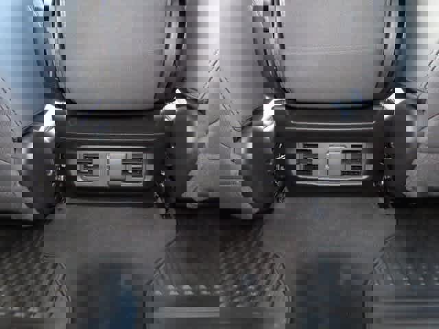 Used 2023 Chevrolet Silverado 1500 LT image 23