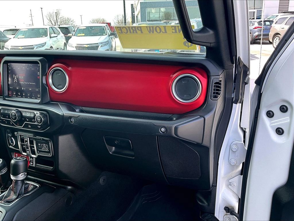 Used 2023 Jeep Gladiator Rubicon w/ Cold Weather Group image 13