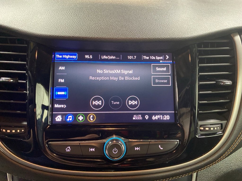 Certified 2020 Chevrolet Trax LT w/ LT Convenience Package image 27