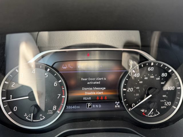 Used 2024 Nissan Titan SV w/ SV Convenience Package AWD/4WD image 23