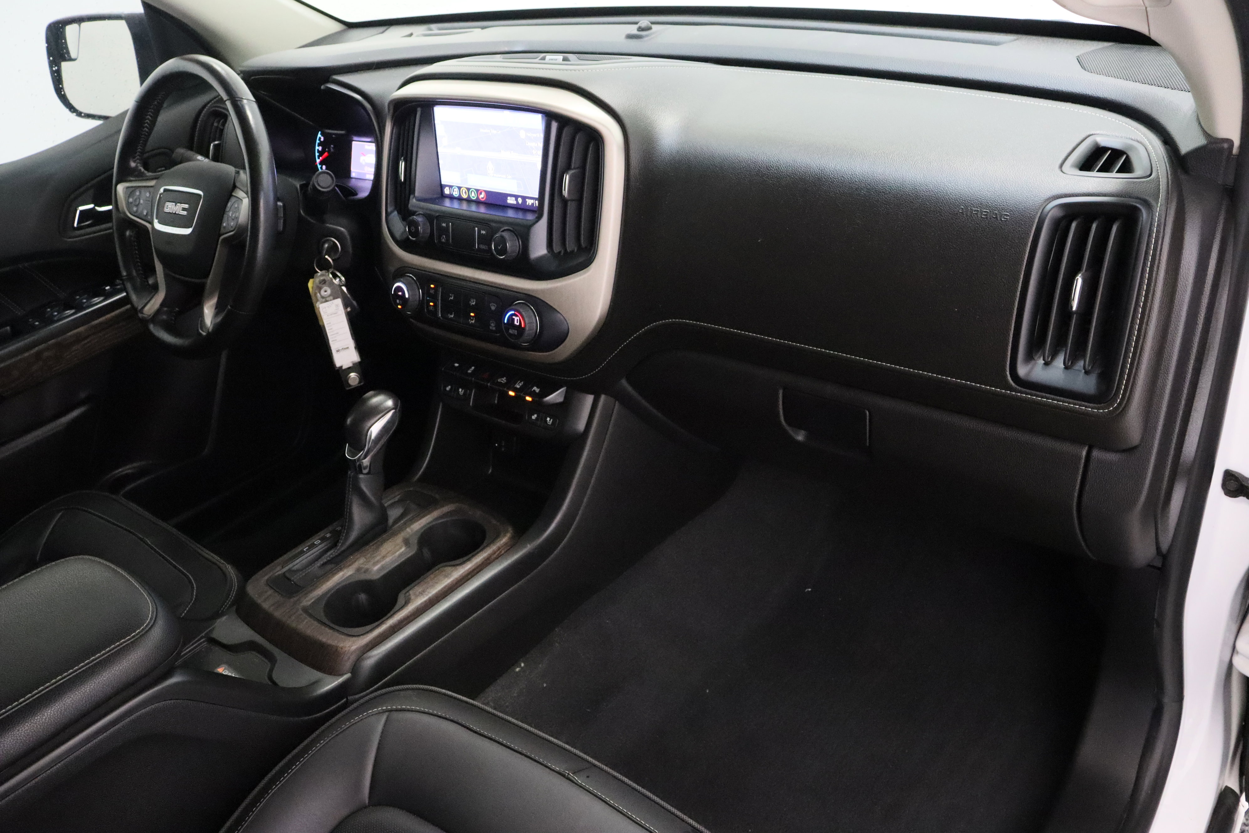 Used 2022 GMC Canyon Denali RWD image 36