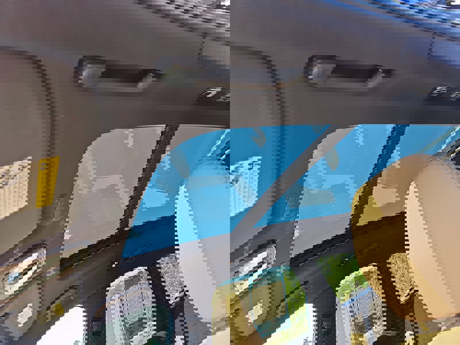 Used 2023 Volvo XC60 B5 Ultimate w/ Protection Package Premier FWD image 31