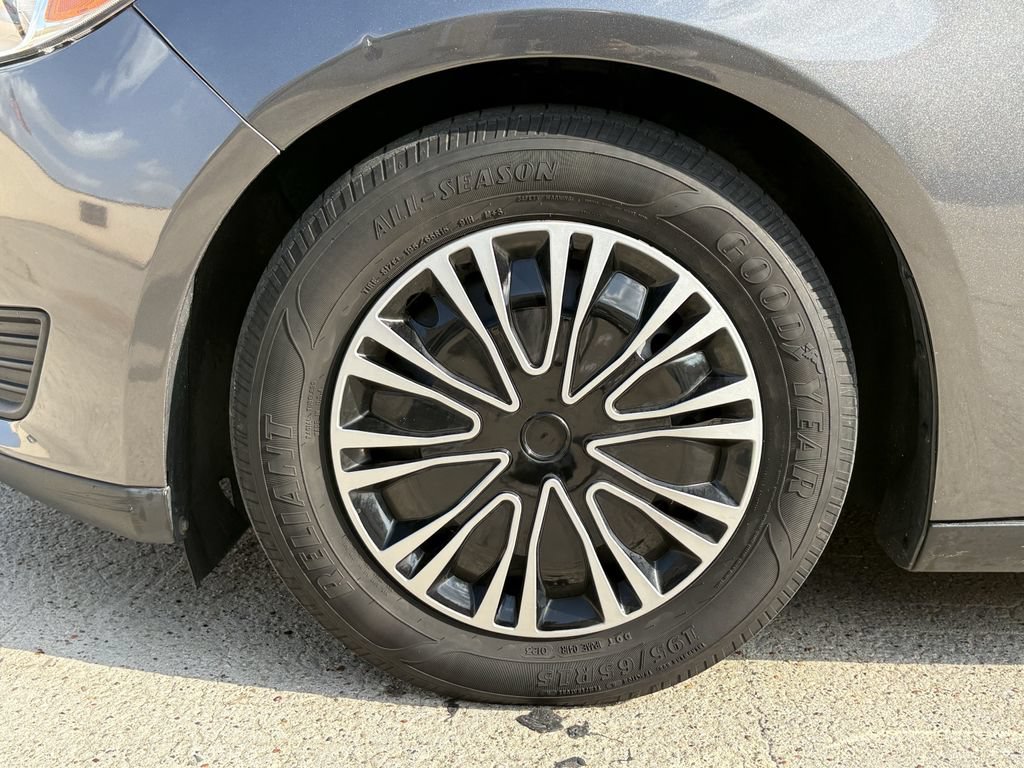 Used 2018 Ford Focus S FWD image 9