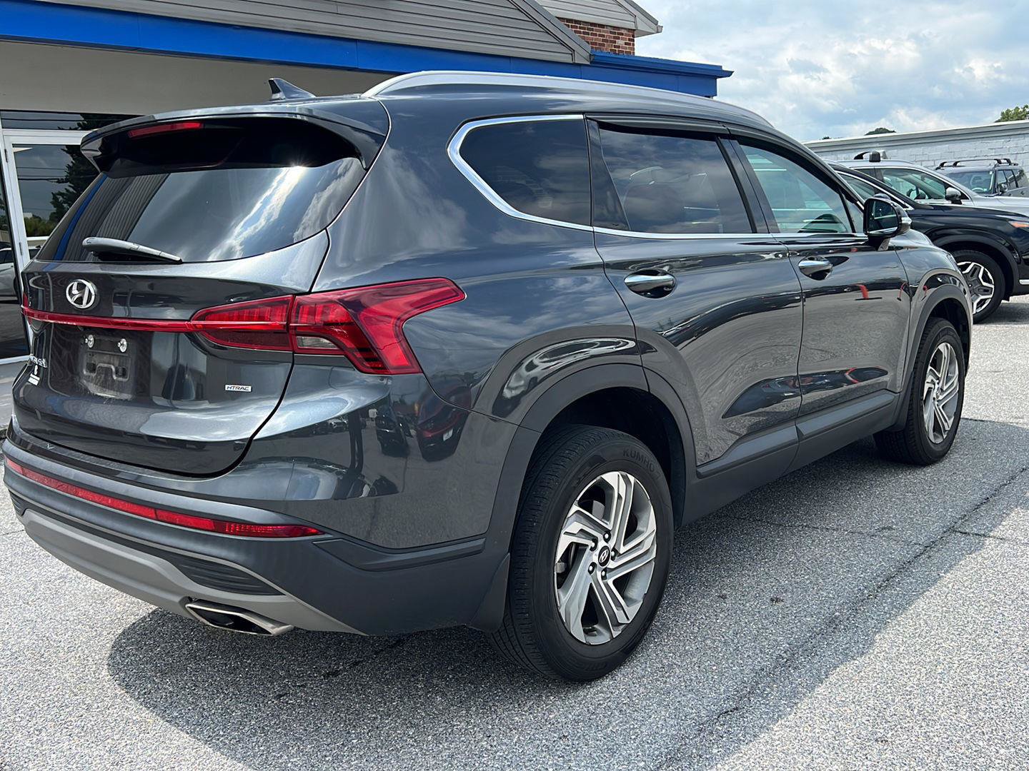 Certified 2023 Hyundai Santa Fe SEL AWD/4WD image 5
