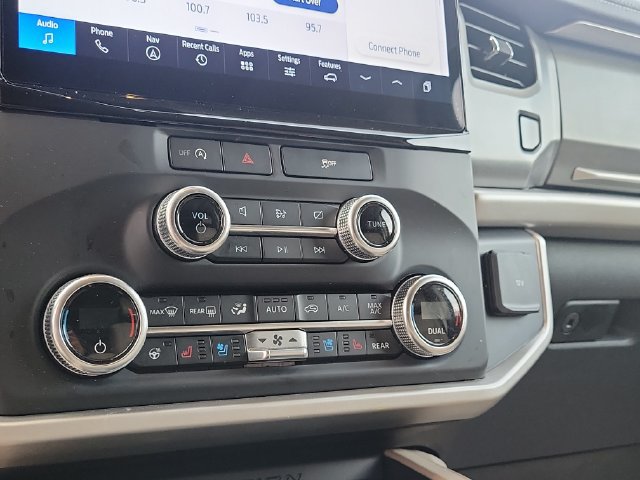 Used 2024 Ford Expedition XLT RWD image 26