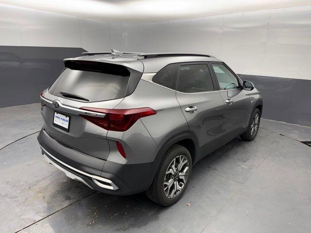 Used 2021 Kia Seltos EX AWD/4WD image 7