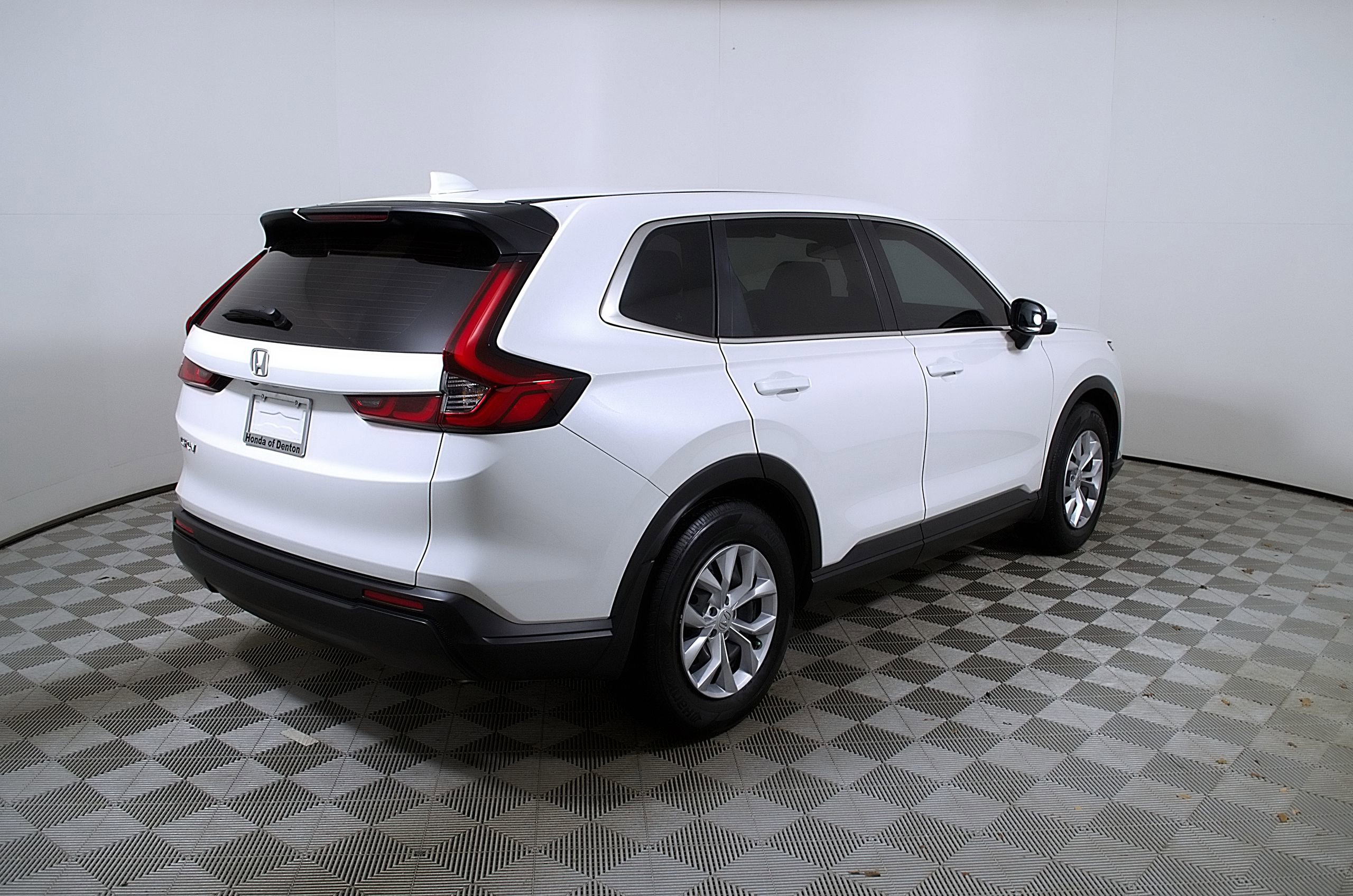 Used 2024 Honda CR-V LX image 7