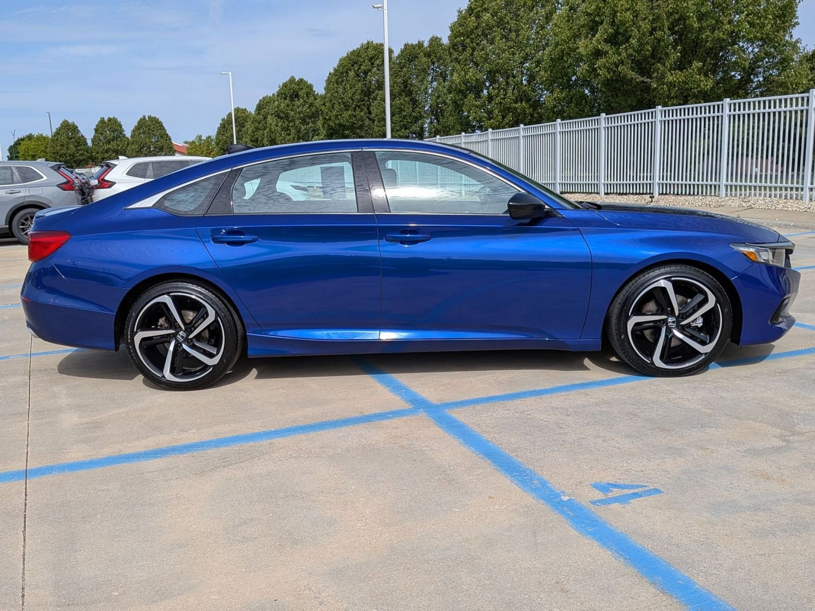 Used 2022 Honda Accord Sport image 6