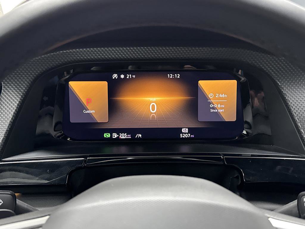 Used 2024 Volkswagen Atlas Cross Sport SEL R-Line image 18