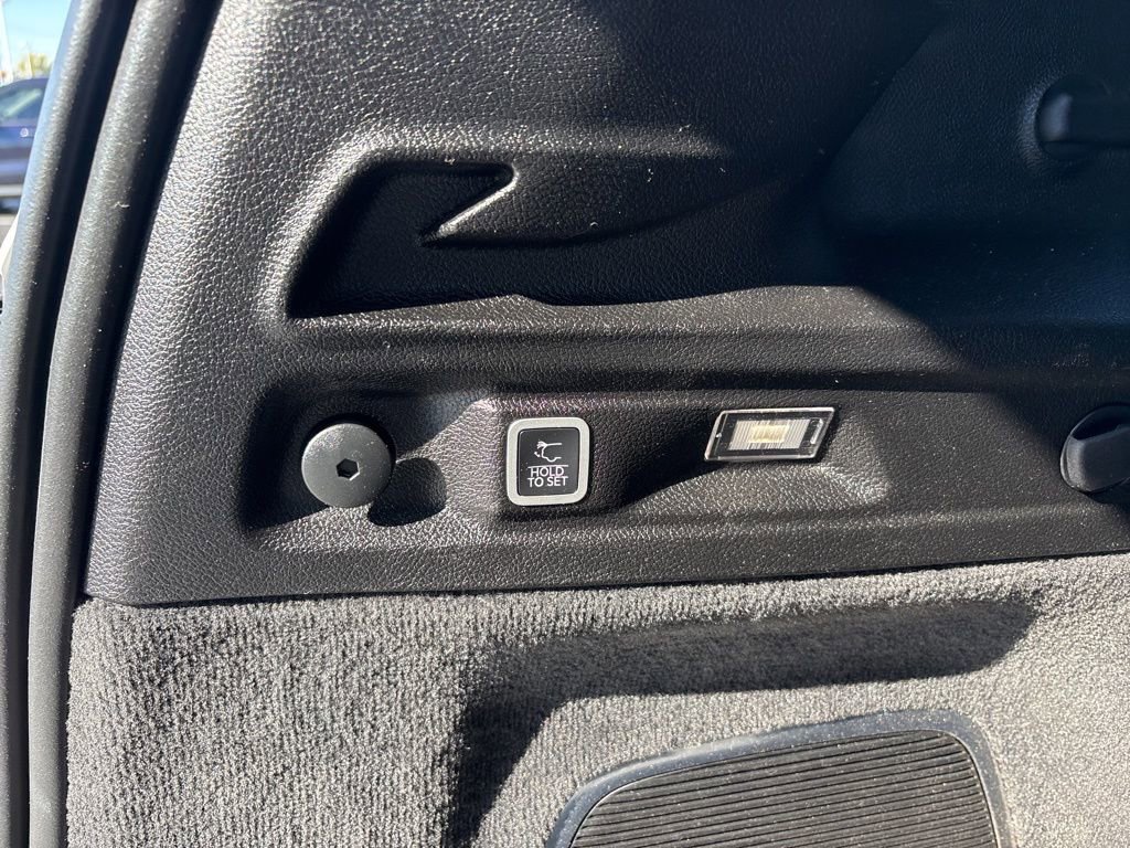 Used 2021 Jeep Grand Cherokee L Overland image 15