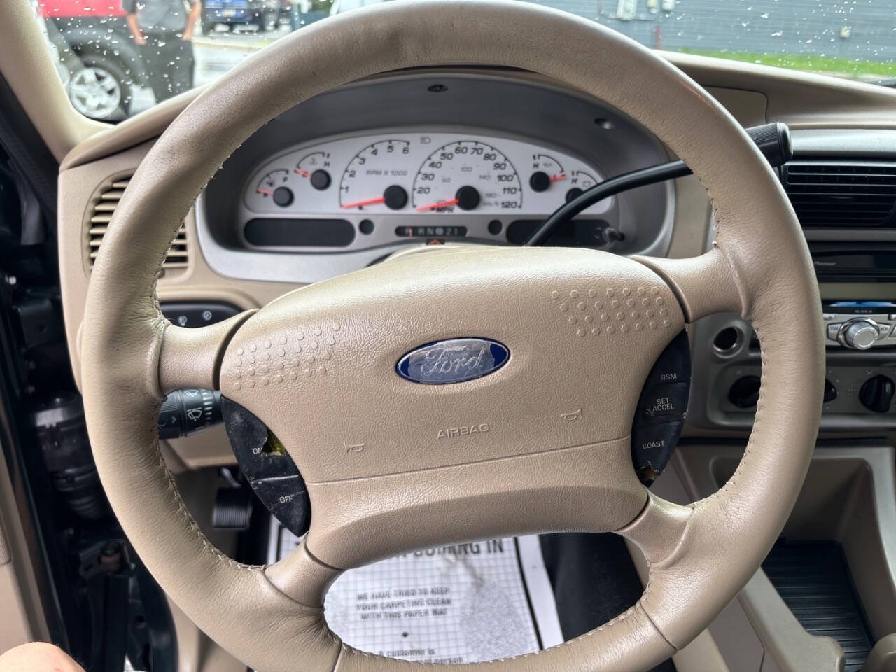 Used 2004 Ford Explorer Sport Trac XLT AWD/4WD image 24