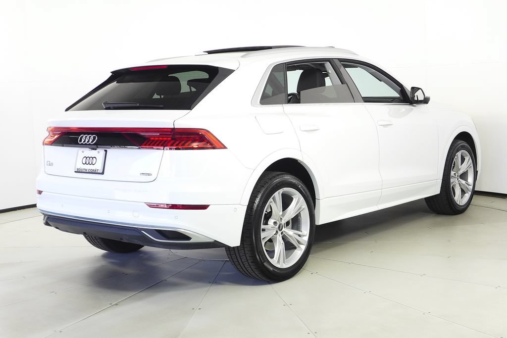 Used 2023 Audi Q8 Premium w/ Convenience Package AWD/4WD image 7