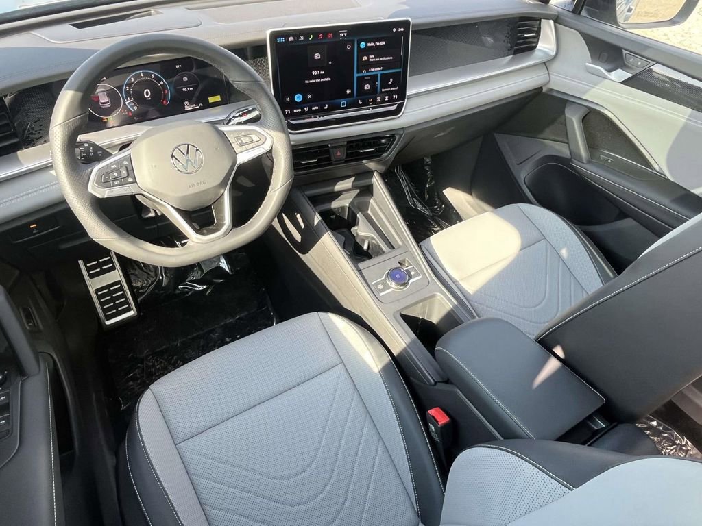 New 2026 Volkswagen Tiguan SE R-Line AWD/4WD image 10