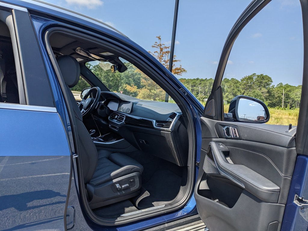 Used 2023 BMW X5 xDrive45e image 36