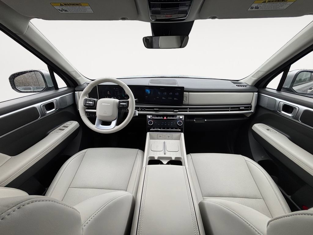 Used 2025 Hyundai Santa Fe SEL image 13