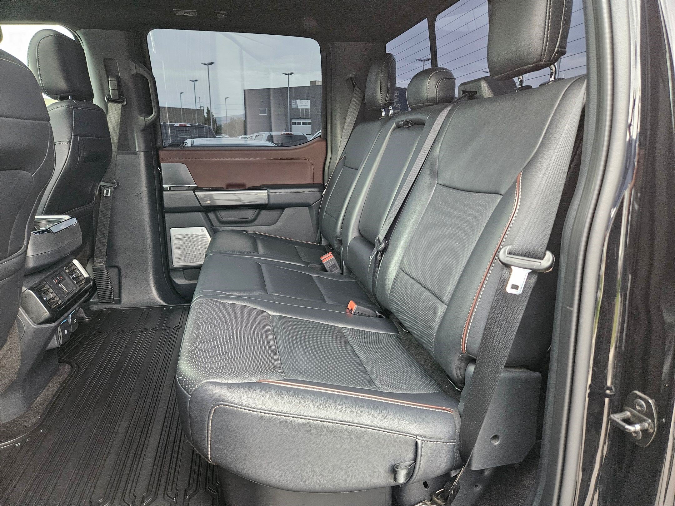 Used 2021 Ford F150 Lariat w/ Equipment Group 502A High AWD/4WD image 33