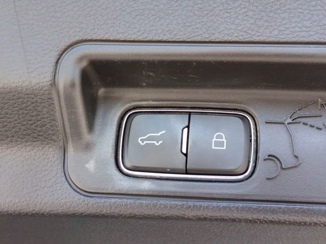 Certified 2020 Ford Explorer XLT w/ Equipment Group 202A image 14