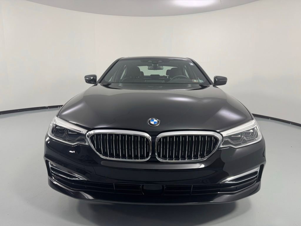 Used 2019 BMW 540i xDrive AWD/4WD image 2
