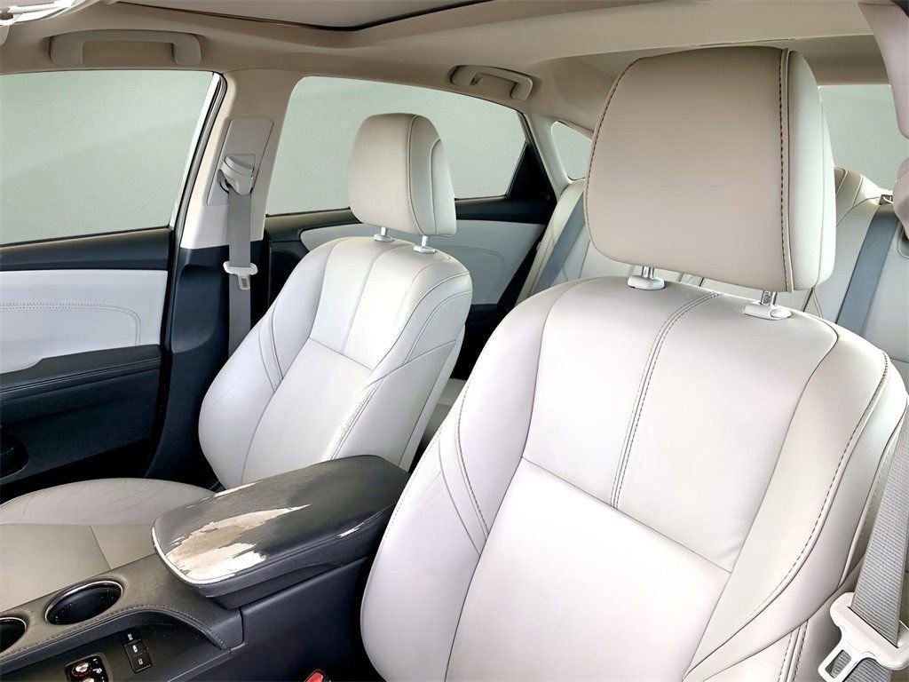Used 2017 Toyota Avalon XLE Premium image 15
