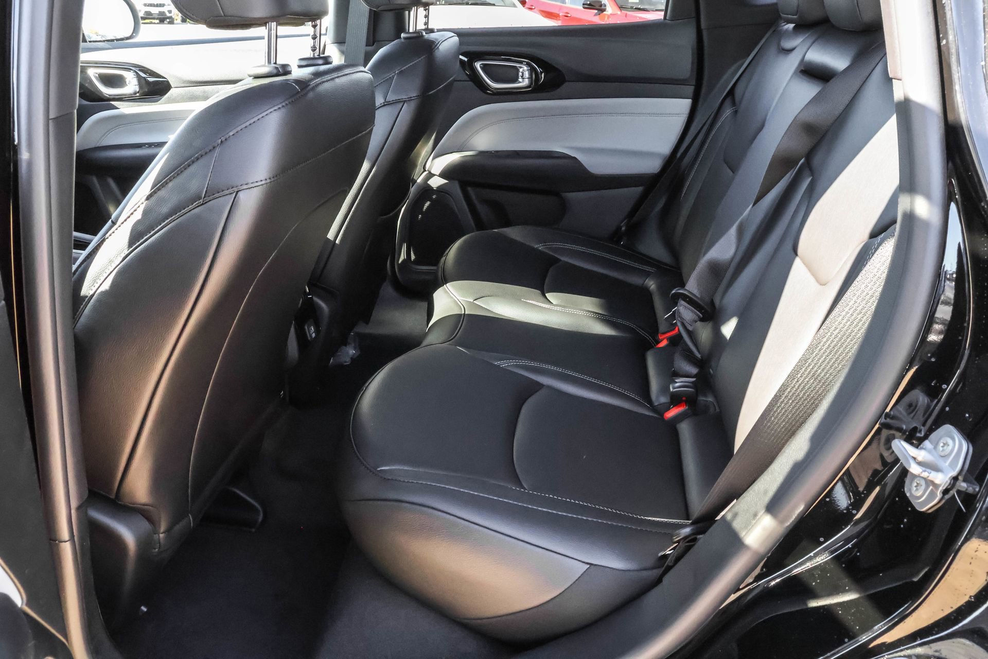 New 2026 Jeep Compass Limited AWD/4WD image 14